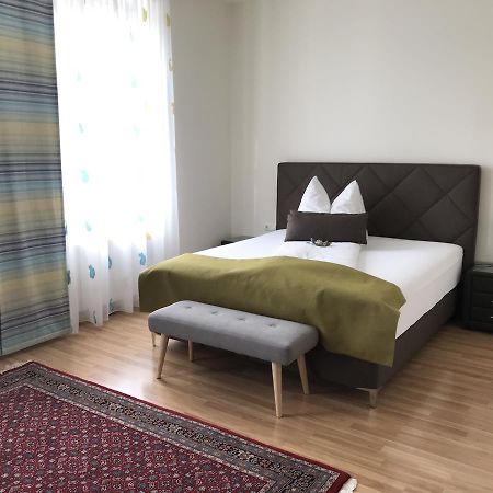 Hotel Bellini Λεόμπεν Εξωτερικό φωτογραφία