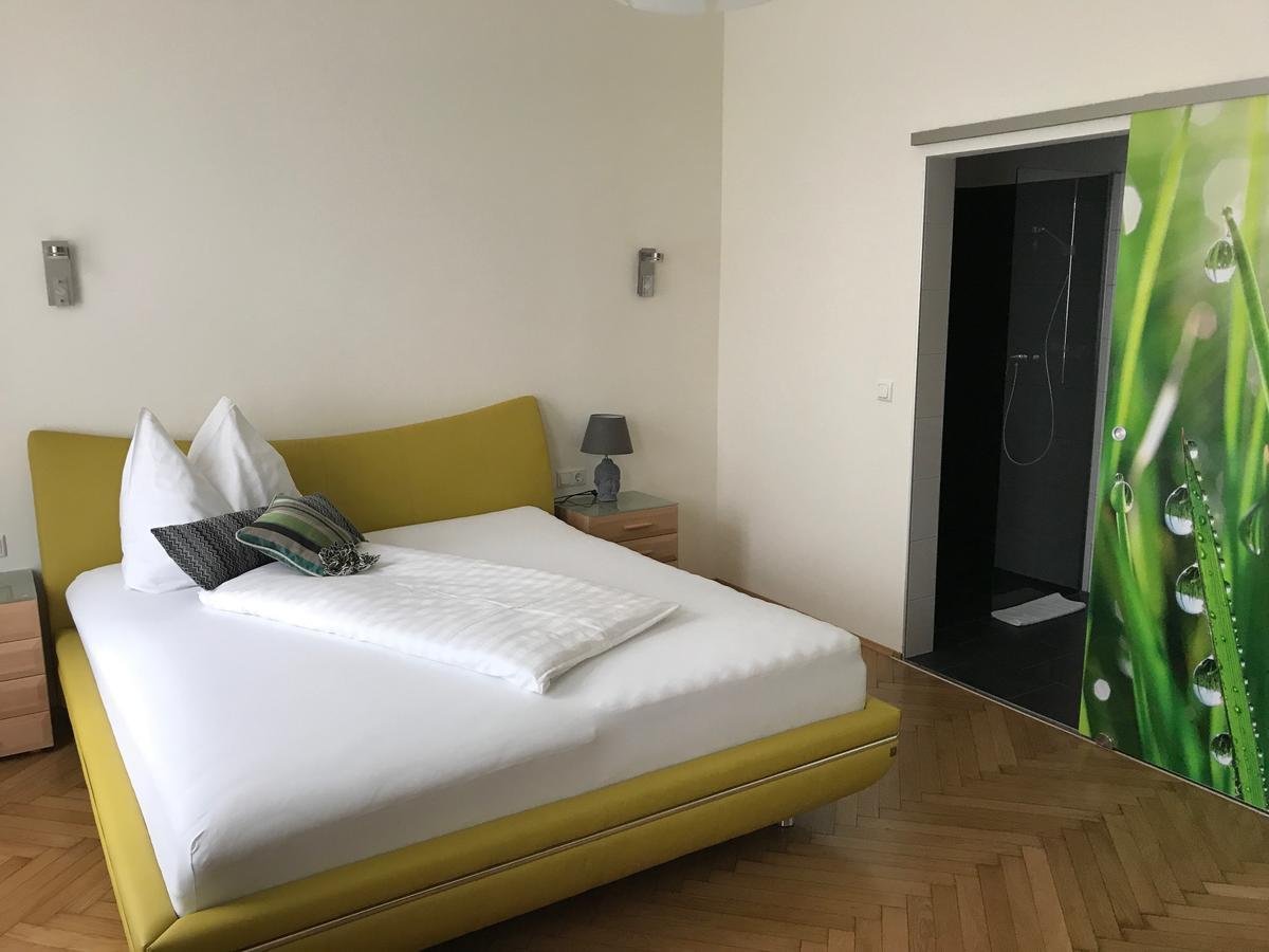 Hotel Bellini Λεόμπεν Εξωτερικό φωτογραφία