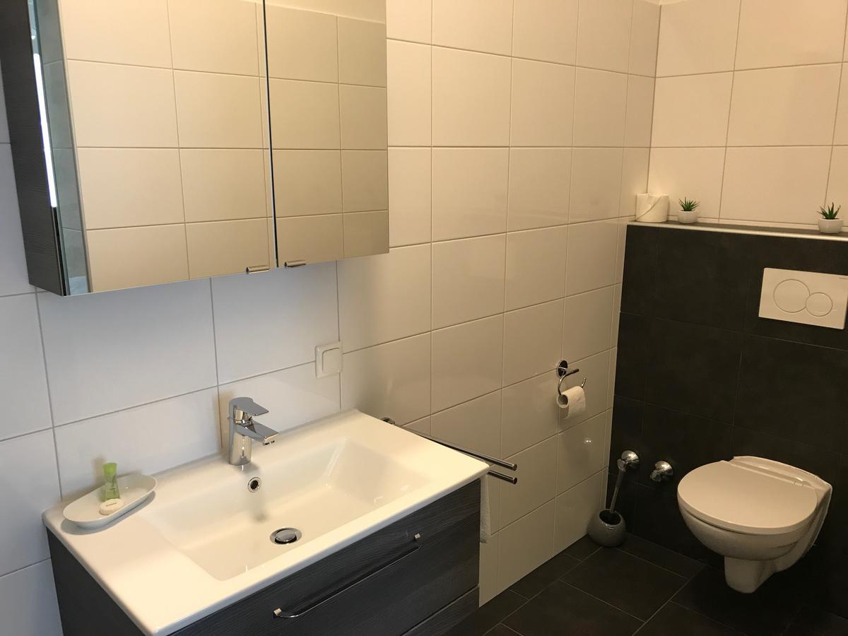 Hotel Bellini Λεόμπεν Εξωτερικό φωτογραφία